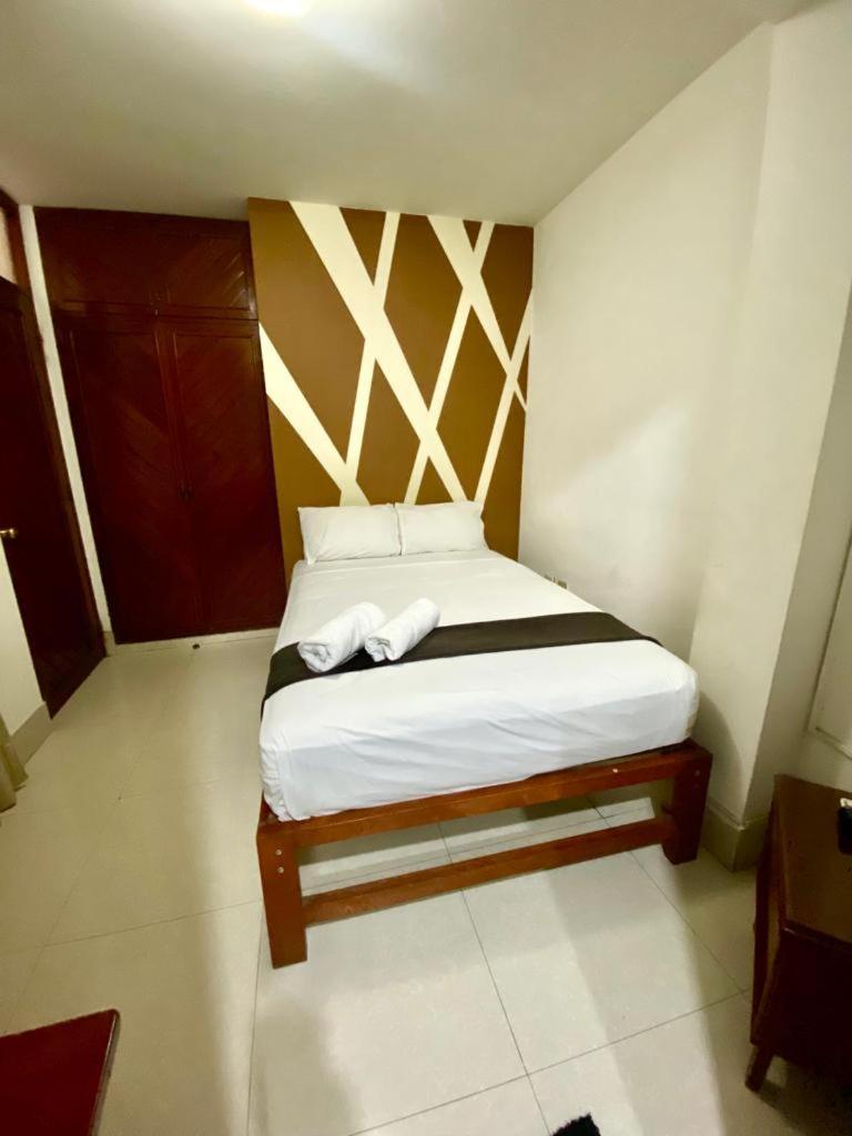 Hotel Plaza Teatro Chiclayo Buitenkant foto